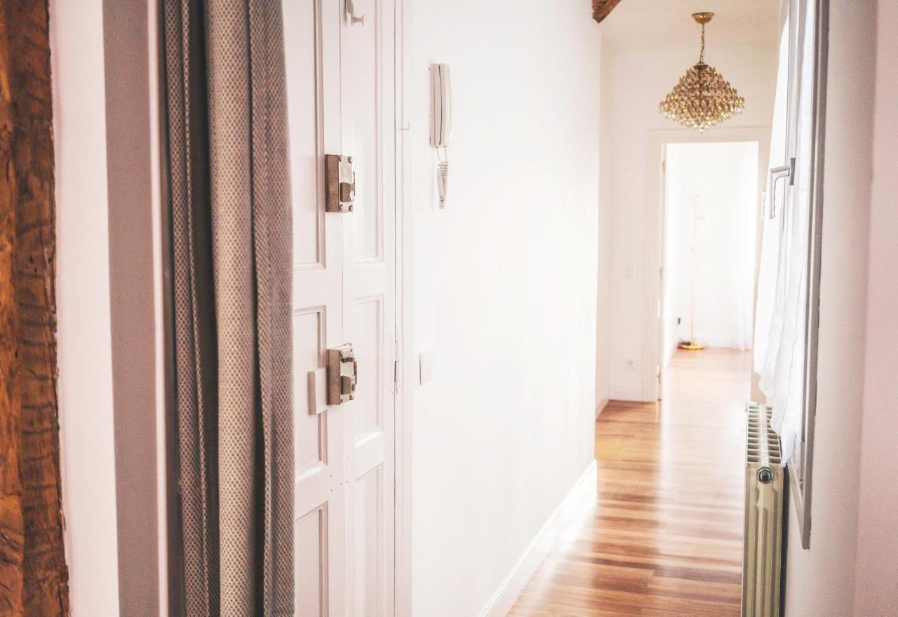 Lux Wood Loft With Air Con & Lift Apartment โลโกรโญ ภายนอก รูปภาพ